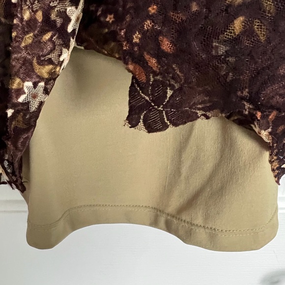 ☀️ Stunning top - brown with flowers - Picture 5 of 7